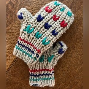 Vans crochet heart mittens